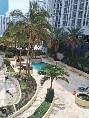253 NE 2nd Street Miami FL 33132