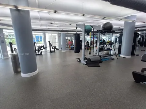 253 NE 2nd Street Miami FL 33132
