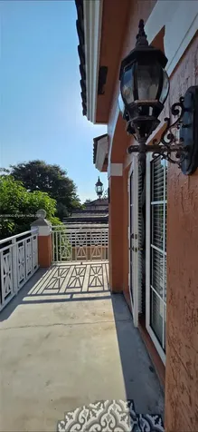 16448 SW 67th Terrace Miami FL 33193