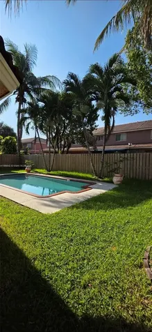 16448 SW 67th Terrace Miami FL 33193