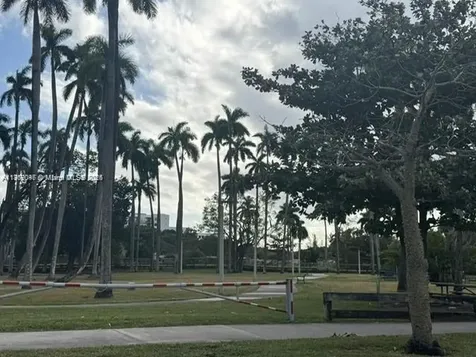 1450 NE 118th Street Miami FL 33161