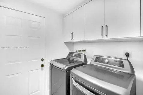 15244 SW 29th Terrace Miami FL 33185