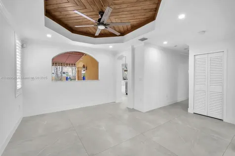 15244 SW 29th Terrace Miami FL 33185