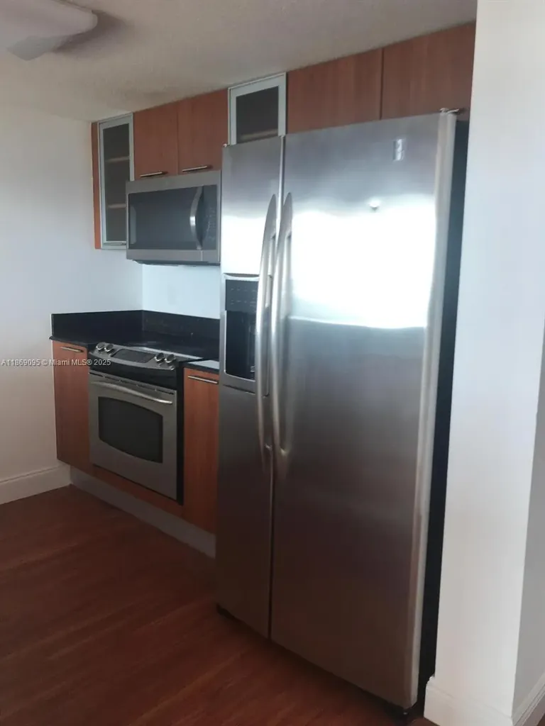 1800 N Bayshore Drive Miami FL 33132