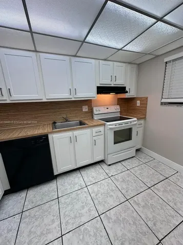 3390 Foxcroft Road Miramar FL 33025