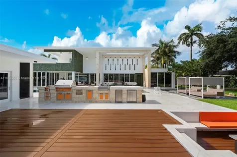 7450 SW 102nd Street Pinecrest FL 33156