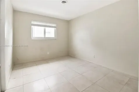846 NW 10th Avenue Dania Beach FL 33004