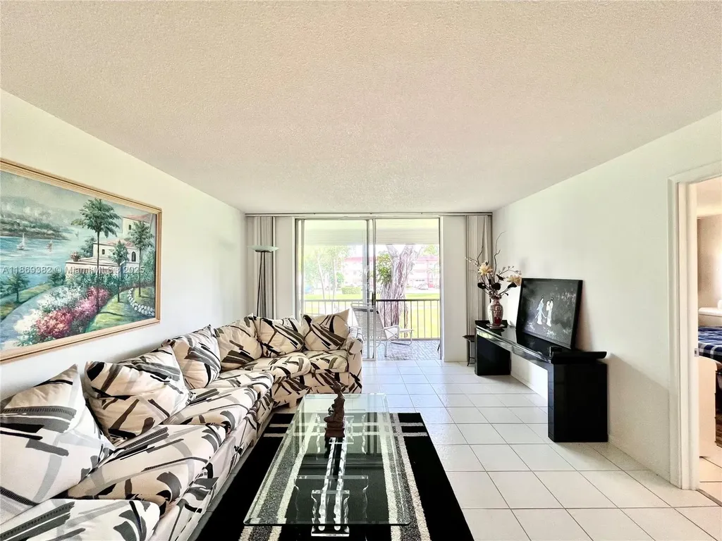 671 S Hollybrook Drive Pembroke Pines FL 33025