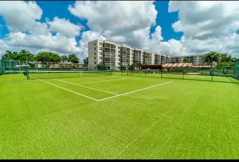 671 S Hollybrook Drive Pembroke Pines FL 33025