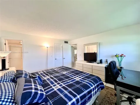 671 S Hollybrook Drive Pembroke Pines FL 33025