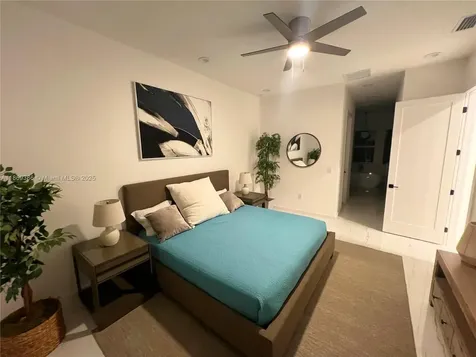 9343 Key West Port Charlotte FL 33981