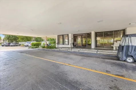 900 NE 195th Street Miami FL 33179