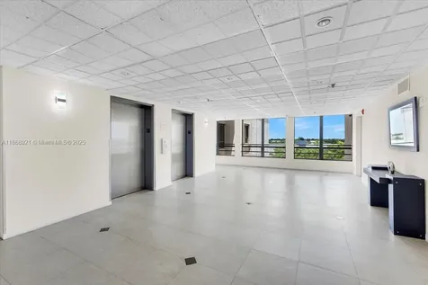 900 NE 195th Street Miami FL 33179