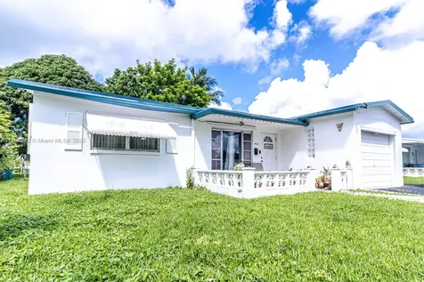 4231 NW 49th Avenue Lauderdale Lakes FL 33319