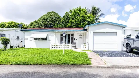 4231 NW 49th Avenue Lauderdale Lakes FL 33319
