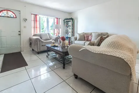 4231 NW 49th Avenue Lauderdale Lakes FL 33319