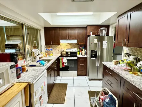 4231 NW 49th Avenue Lauderdale Lakes FL 33319