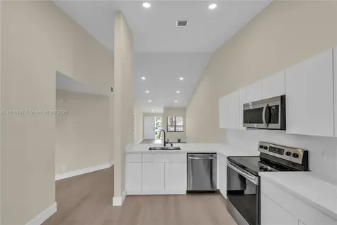 7940 NW 10th Street Plantation FL 33322