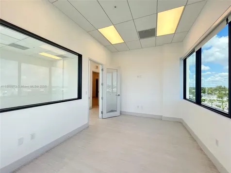 19790 W Dixie Highway 401 Highway Aventura FL 33180