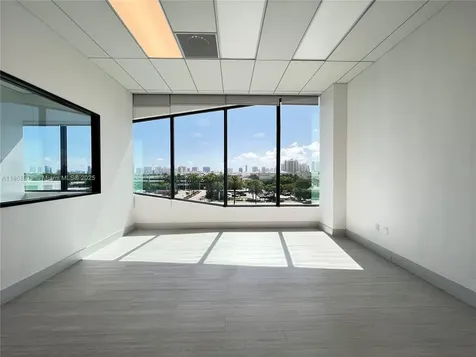 19790 W Dixie Highway 401 Highway Aventura FL 33180