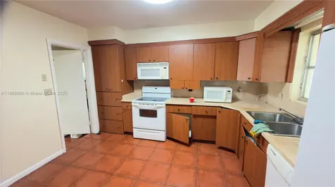 549 SE 2nd Street Belle Glade FL 33430