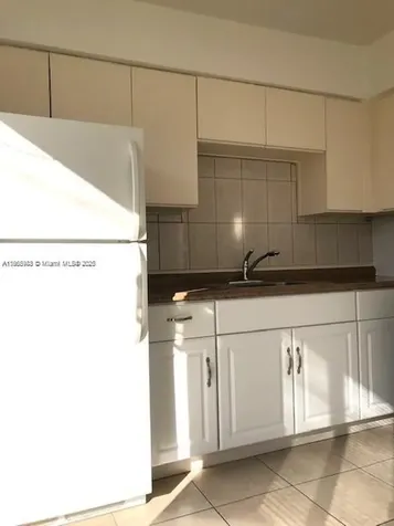 310 SW 10th Terrace Hallandale Beach FL 33009
