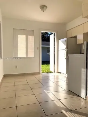 310 SW 10th Terrace Hallandale Beach FL 33009