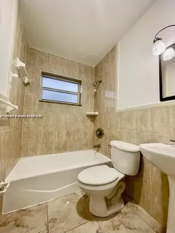 310 SW 10th Terrace Hallandale Beach FL 33009