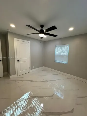 241 NE 55th Street Oakland Park FL 33334