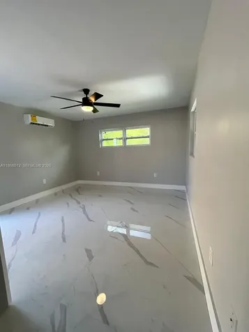 241 NE 55th Street Oakland Park FL 33334
