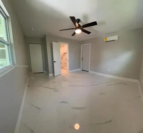 241 NE 55th Street Oakland Park FL 33334