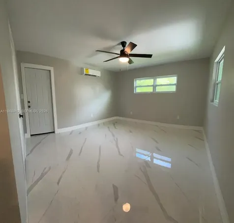 241 NE 55th Street Oakland Park FL 33334