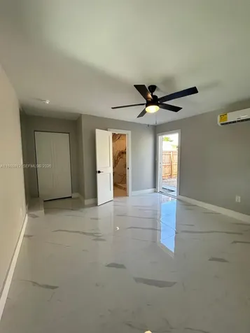 241 NE 55th Street Oakland Park FL 33334