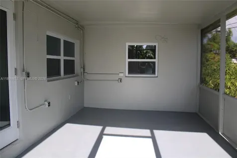 241 NE 55th Street Oakland Park FL 33334
