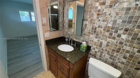 2841 NW 10th Avenue Wilton Manors FL 33311