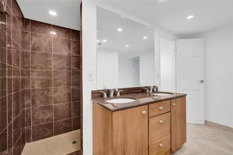 1500 S Ocean Drive Hollywood FL 33019