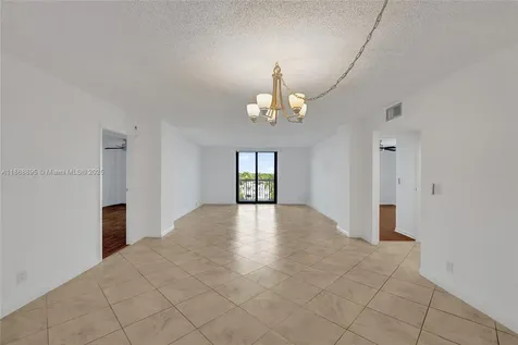 1500 S Ocean Drive Hollywood FL 33019