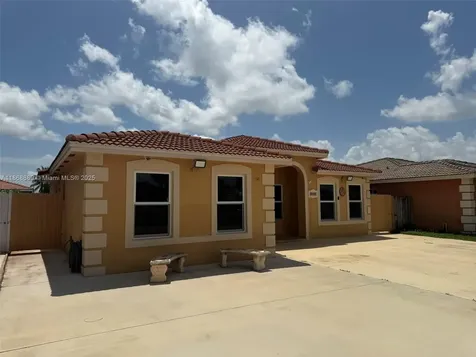 13256 SW 276th Lane Homestead FL 33032