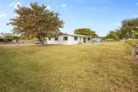 27661 SW 162nd Court Homestead FL 33031