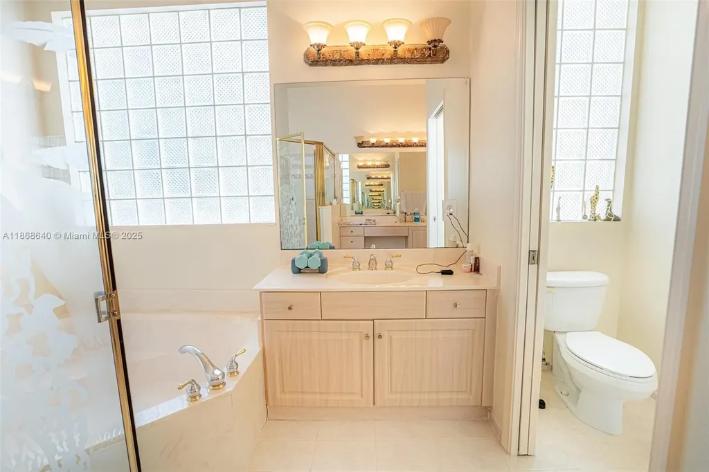 12539 NW 58th Manor Coral Springs FL 33076