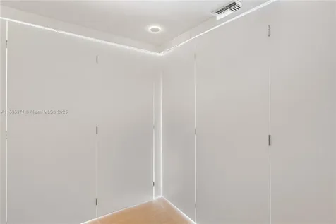 1385 SW 22nd Street Miami FL 33145