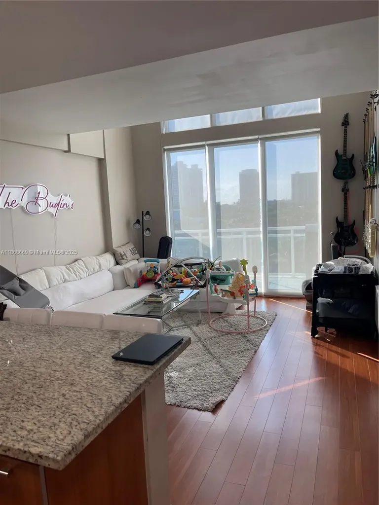 3000 NE 188th Street Aventura FL 33180