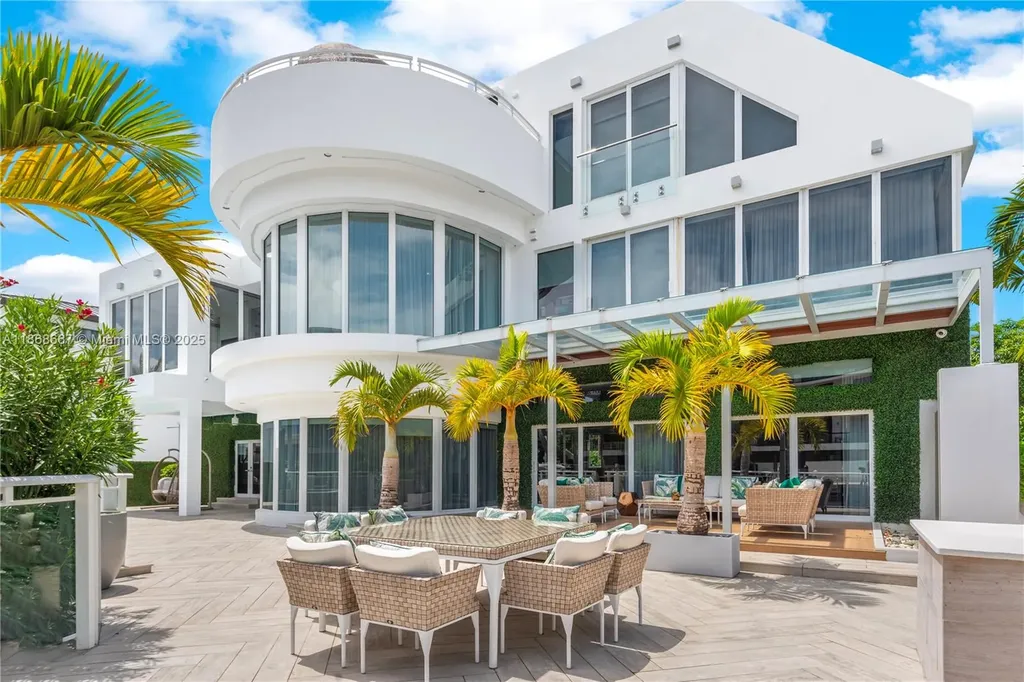 1319 Seminole Drive Fort Lauderdale FL 33304