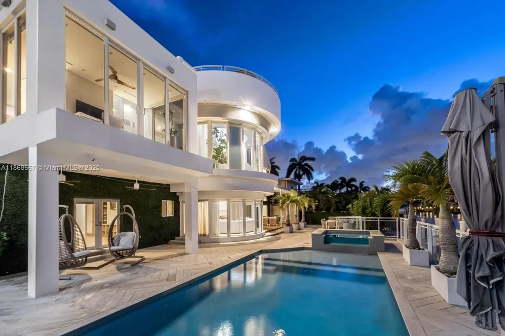1319 Seminole Drive Fort Lauderdale FL 33304