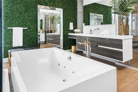 1319 Seminole Drive Fort Lauderdale FL 33304