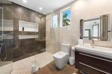 1319 Seminole Drive Fort Lauderdale FL 33304