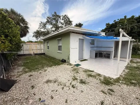 1060 NW 121st Street North Miami FL 33168