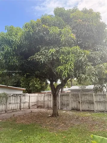 1060 NW 121st Street North Miami FL 33168