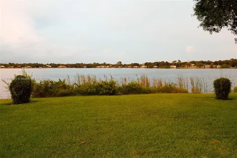 1058 Lake Carrie Drive Lake Placid FL 33852