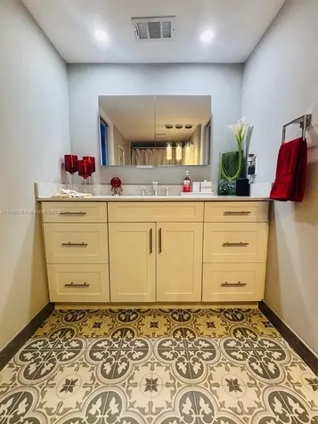 3501 Inverrary Drive Lauderhill FL 33319